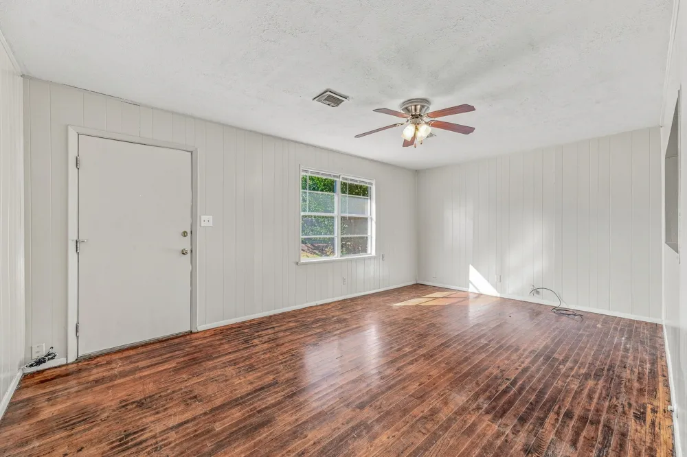 945 W Park Street Stephenville, TX 76401