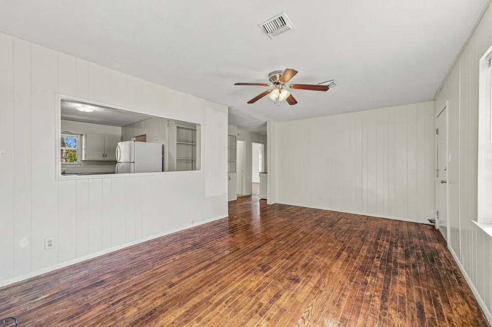 945 W Park Street Stephenville, TX 76401