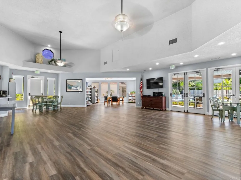 2010 W San Marcos Blvd #21 San Marcos, CA 92078