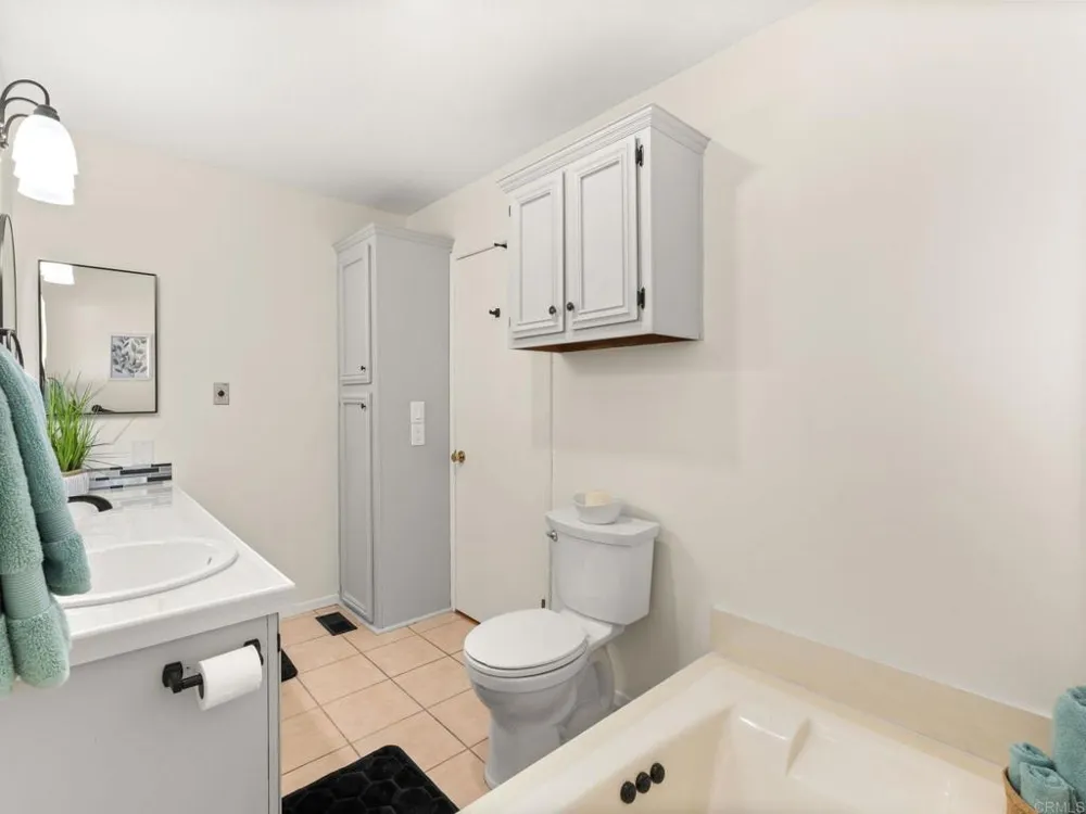2010 W San Marcos Blvd #21 San Marcos, CA 92078