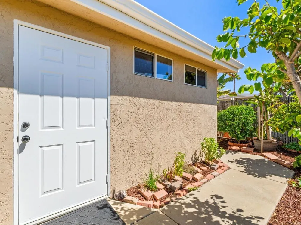 2010 W San Marcos Blvd #21 San Marcos, CA 92078