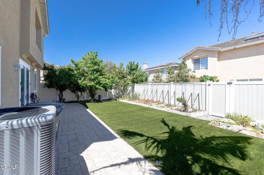 778 Entrada Drive Oxnard, CA 93030