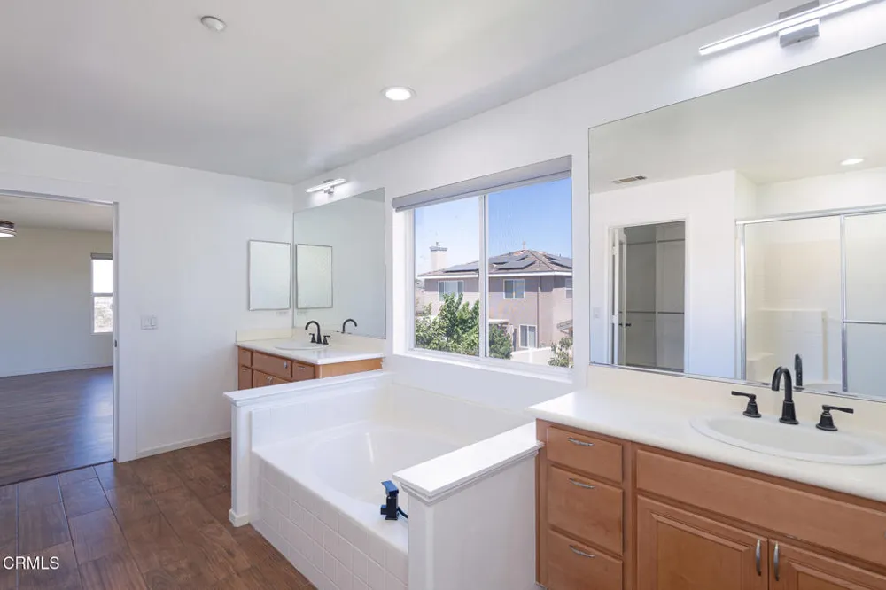 778 Entrada Drive Oxnard, CA 93030