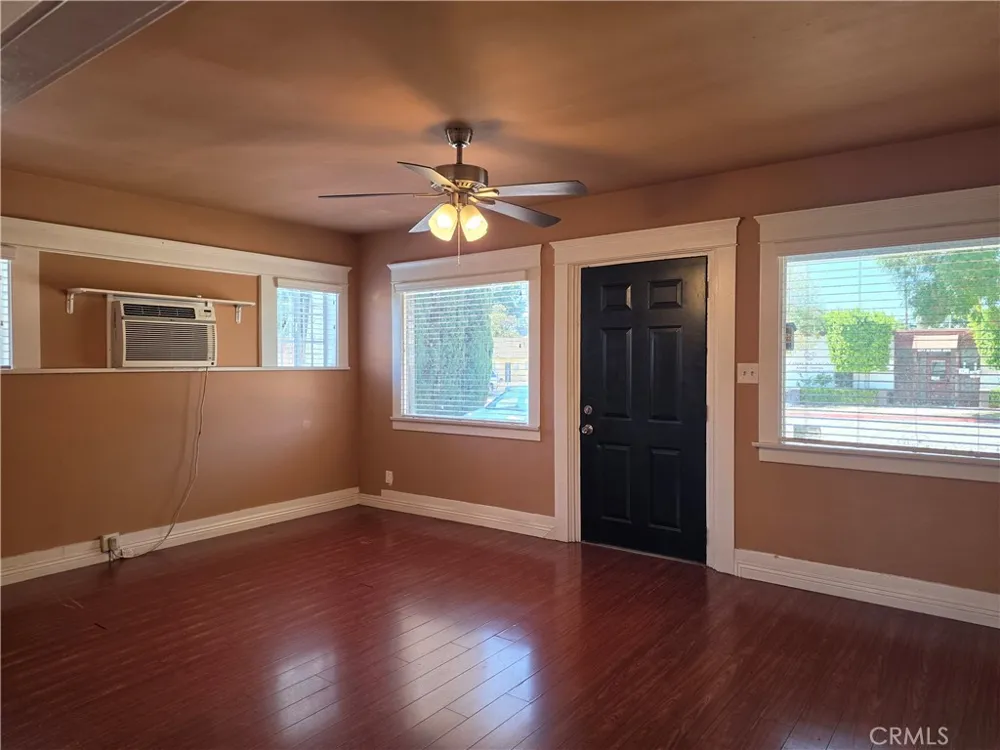 1176 Park Avenue Pomona, CA 91768