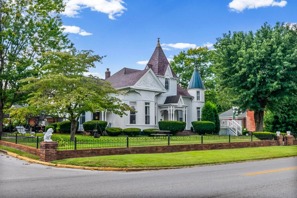 432 Nashville St Russellville, KY 42276