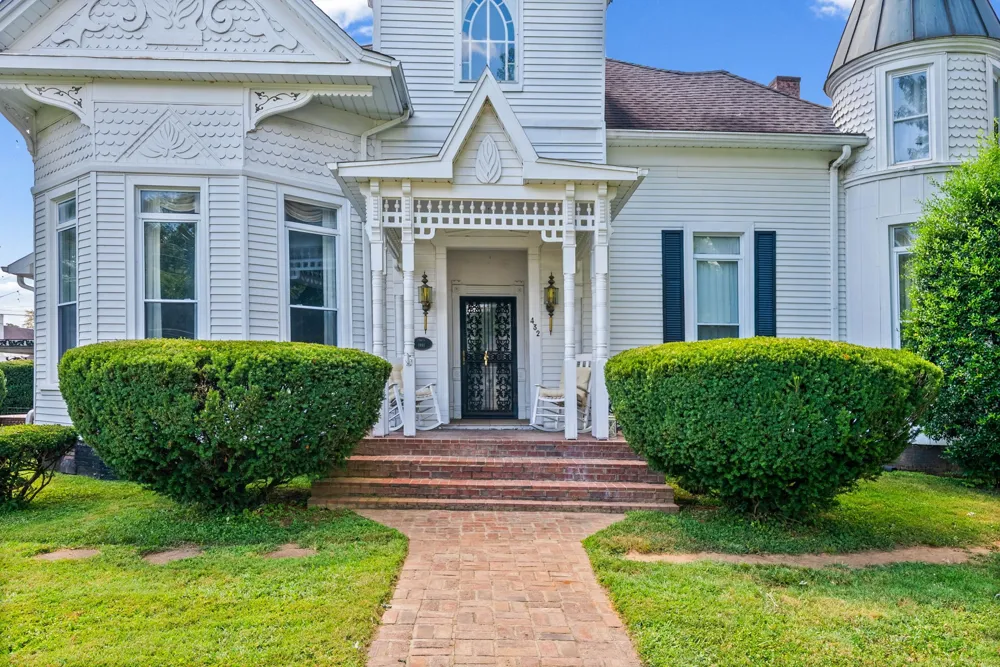 432 Nashville St Russellville, KY 42276