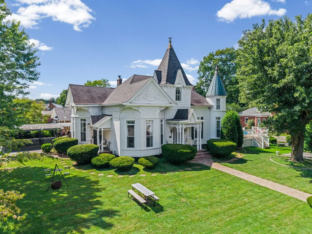 432 Nashville St Russellville, KY 42276