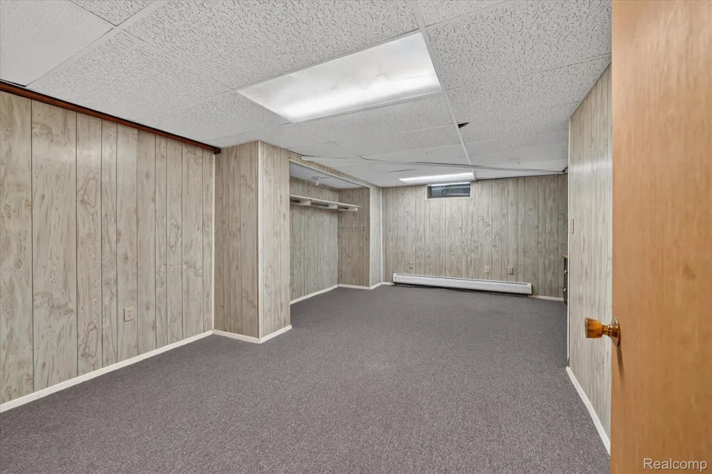 5517 Starwood Drive Commerce Charter Township, MI 48382