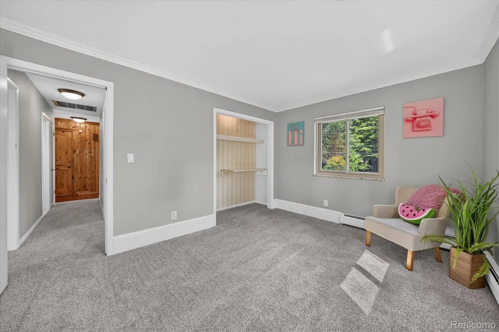 5517 Starwood Drive Commerce Charter Township, MI 48382