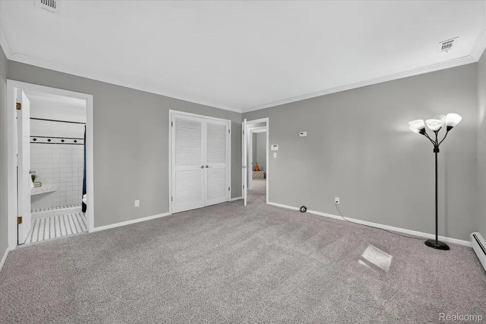 5517 Starwood Drive Commerce Charter Township, MI 48382