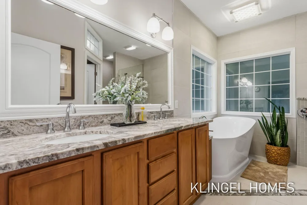 3651 Windemere Court Norton Shores City, MI 49441