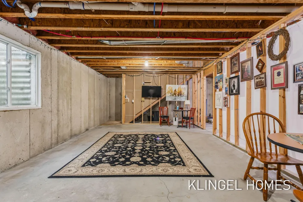 3651 Windemere Court Norton Shores City, MI 49441