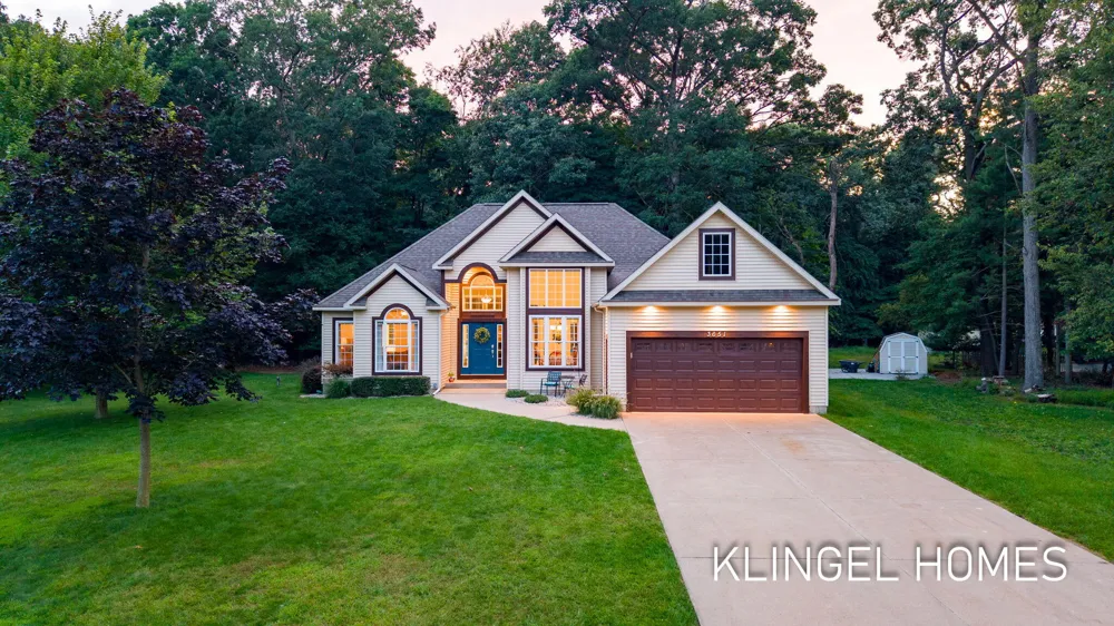 3651 Windemere Court Norton Shores City, MI 49441