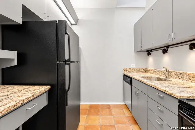 8642 Fredericksburg Rd. #103 San Antonio, TX 78240