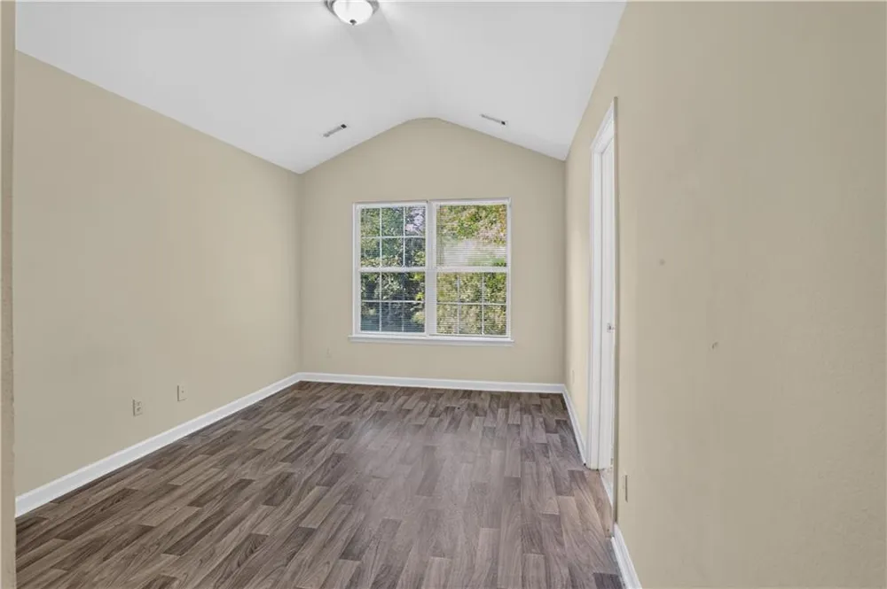 213 Brookview Drive Riverdale, GA 30274