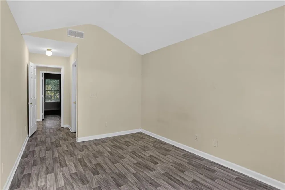 213 Brookview Drive Riverdale, GA 30274