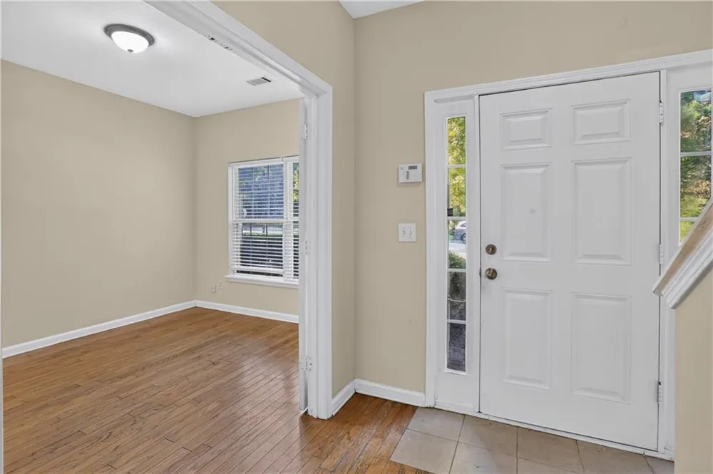 213 Brookview Drive Riverdale, GA 30274