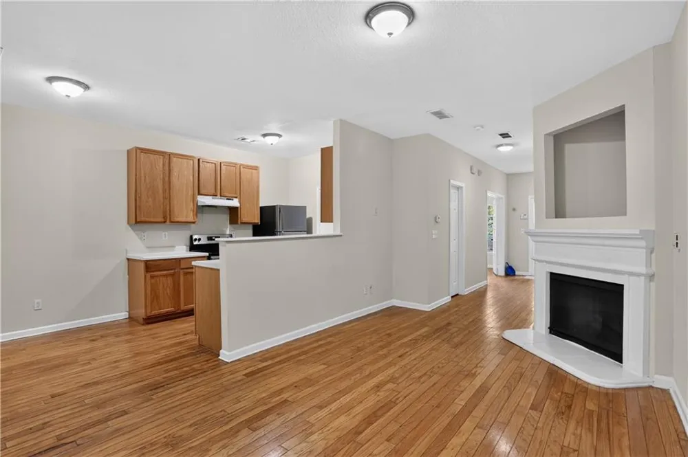 213 Brookview Drive Riverdale, GA 30274