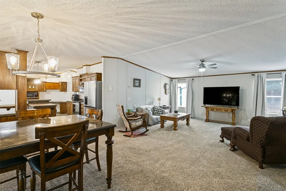 6013 Idaho Trail Granbury, TX 76048