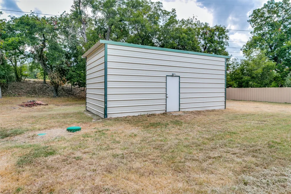 6013 Idaho Trail Granbury, TX 76048