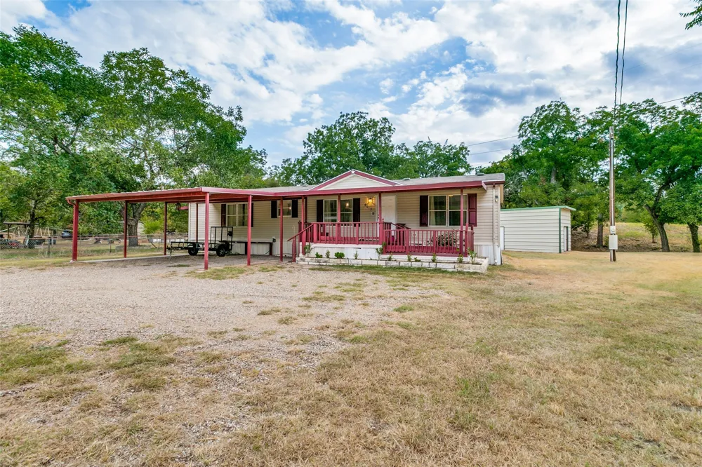 6013 Idaho Trail Granbury, TX 76048