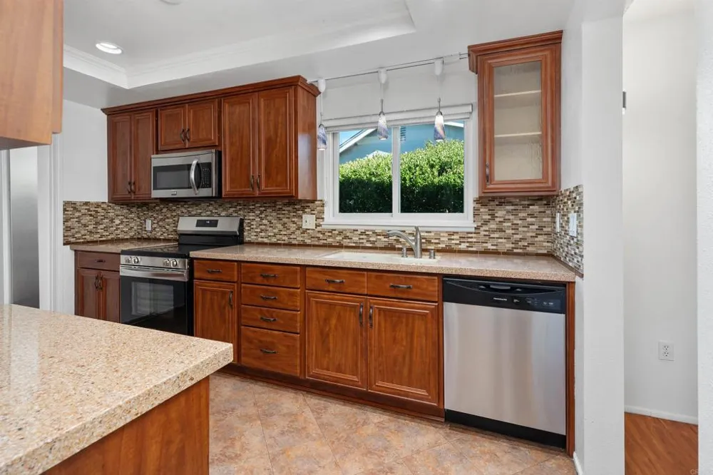 16866 Acebo Drive San Diego, CA 92128