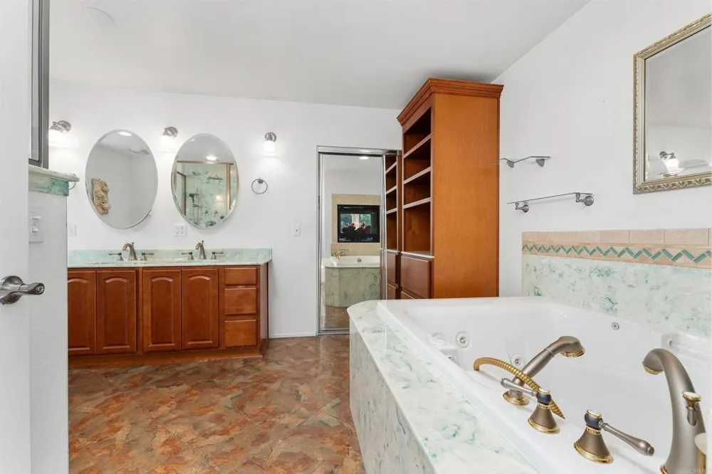 16866 Acebo Drive San Diego, CA 92128