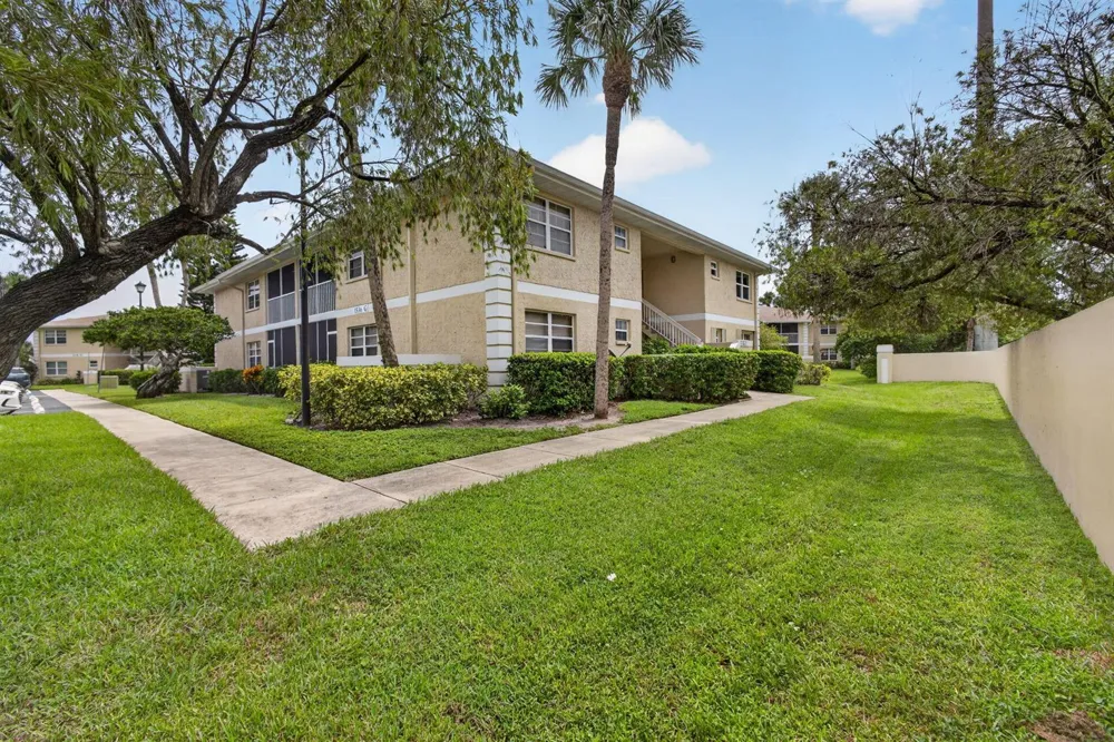 1536 SE Royal Green Circle #201 Port St. Lucie, FL 34952