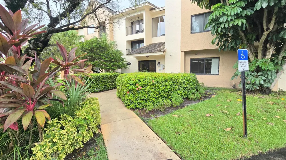 10001 W Atlantic Boulevard #Unit 327 Coral Springs, FL 33071