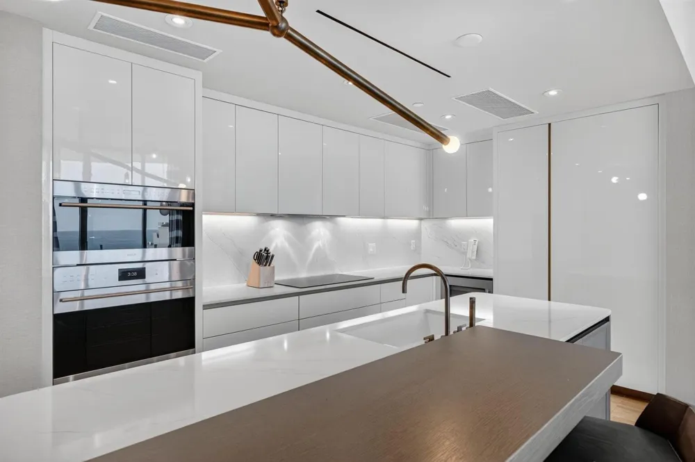 525 FORT LAUDERDALE BEACH BOULEVARD #1102 Fort Lauderdale, FL 33304