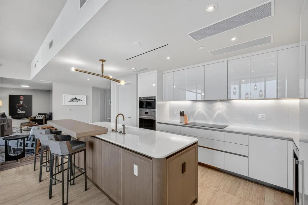 525 FORT LAUDERDALE BEACH BOULEVARD #1102 Fort Lauderdale, FL 33304