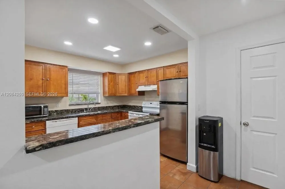 3831 NW 6th Pl Lauderhill, FL 33311