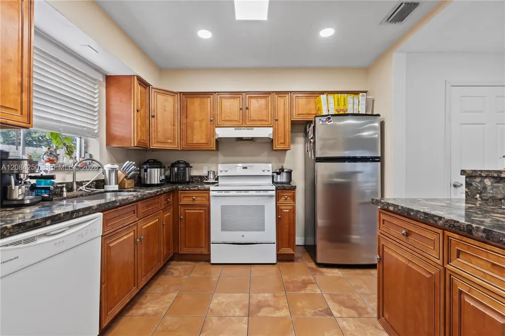 3831 NW 6th Pl Lauderhill, FL 33311