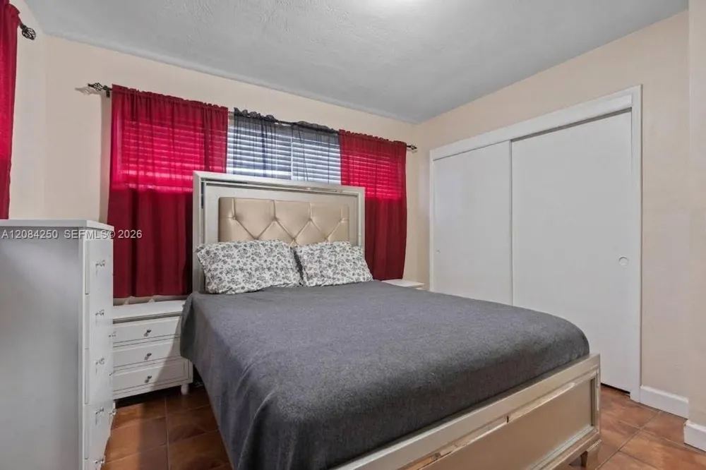 3831 NW 6th Pl Lauderhill, FL 33311