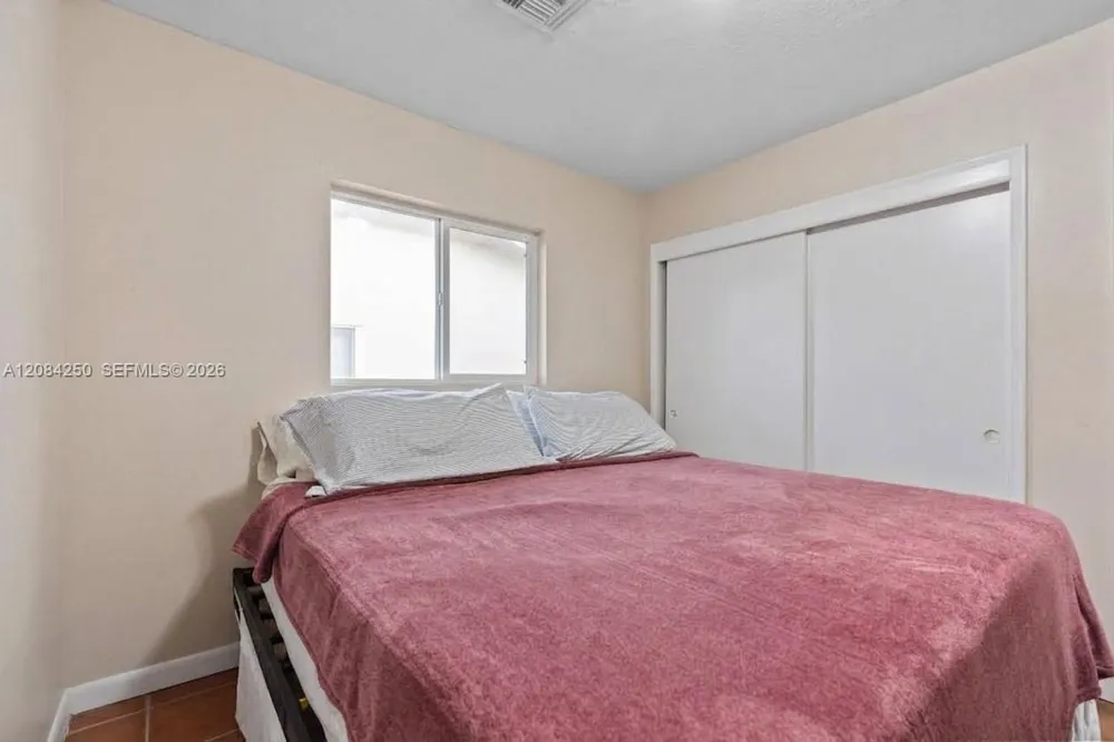 3831 NW 6th Pl Lauderhill, FL 33311