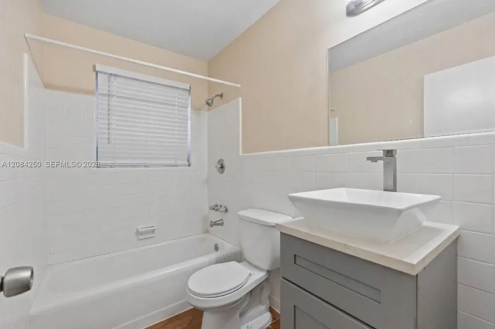 3831 NW 6th Pl Lauderhill, FL 33311