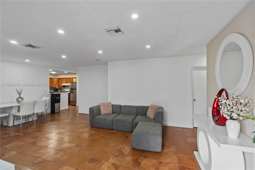 3831 NW 6th Pl Lauderhill, FL 33311