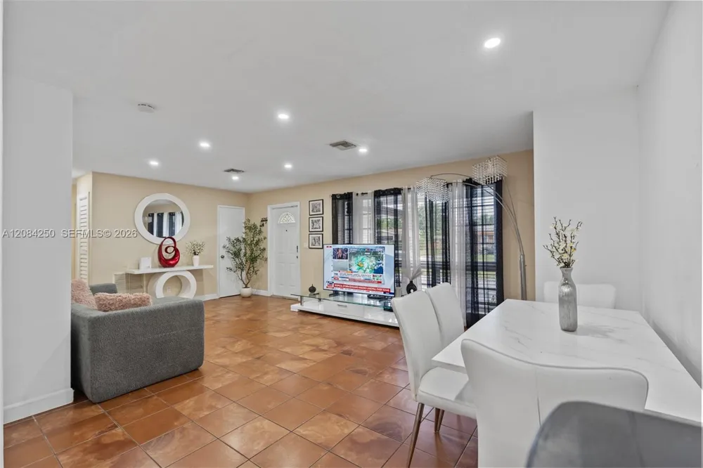 3831 NW 6th Pl Lauderhill, FL 33311