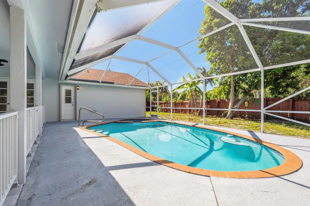 104 Oxford Court Royal Palm Beach, FL 33411