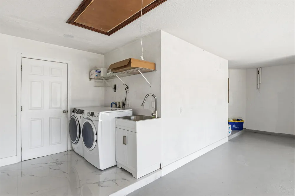 104 Oxford Court Royal Palm Beach, FL 33411