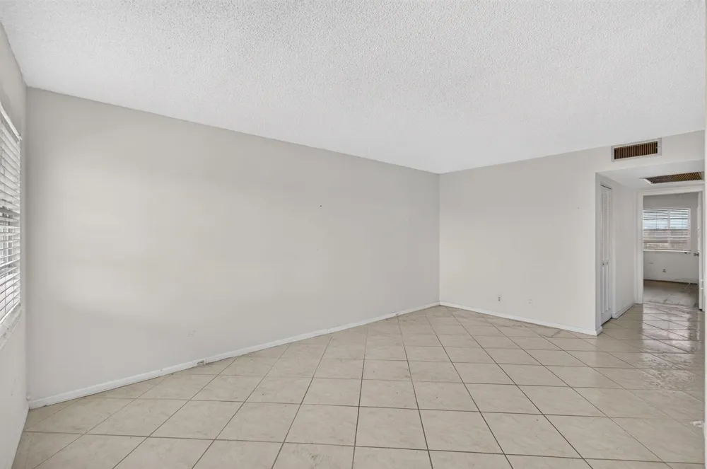 4044 WOLVERTON C Boca Raton, FL 33434