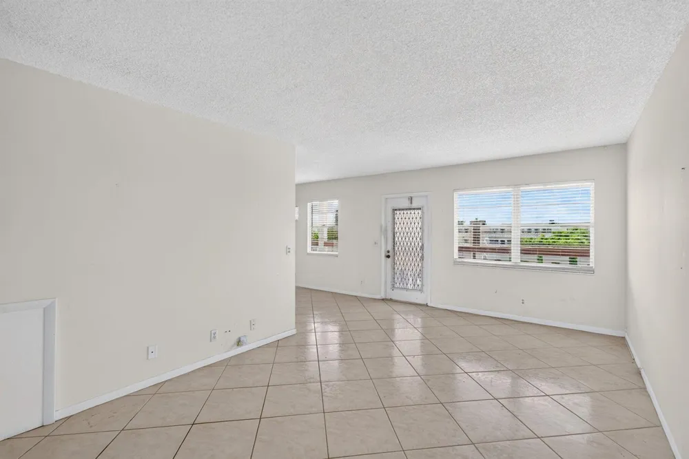 4044 WOLVERTON C Boca Raton, FL 33434