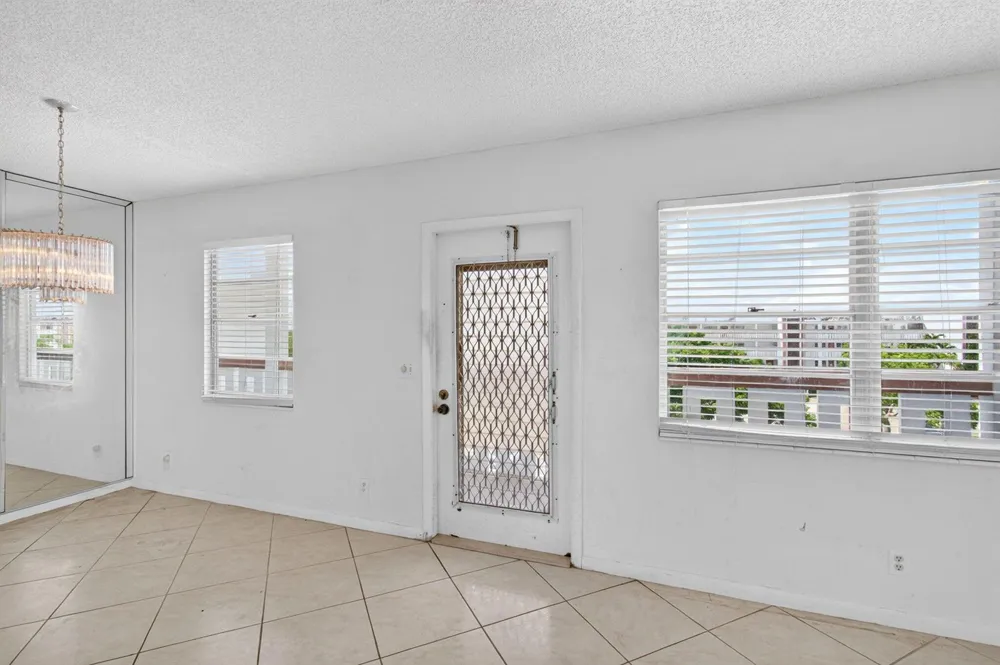 4044 WOLVERTON C Boca Raton, FL 33434