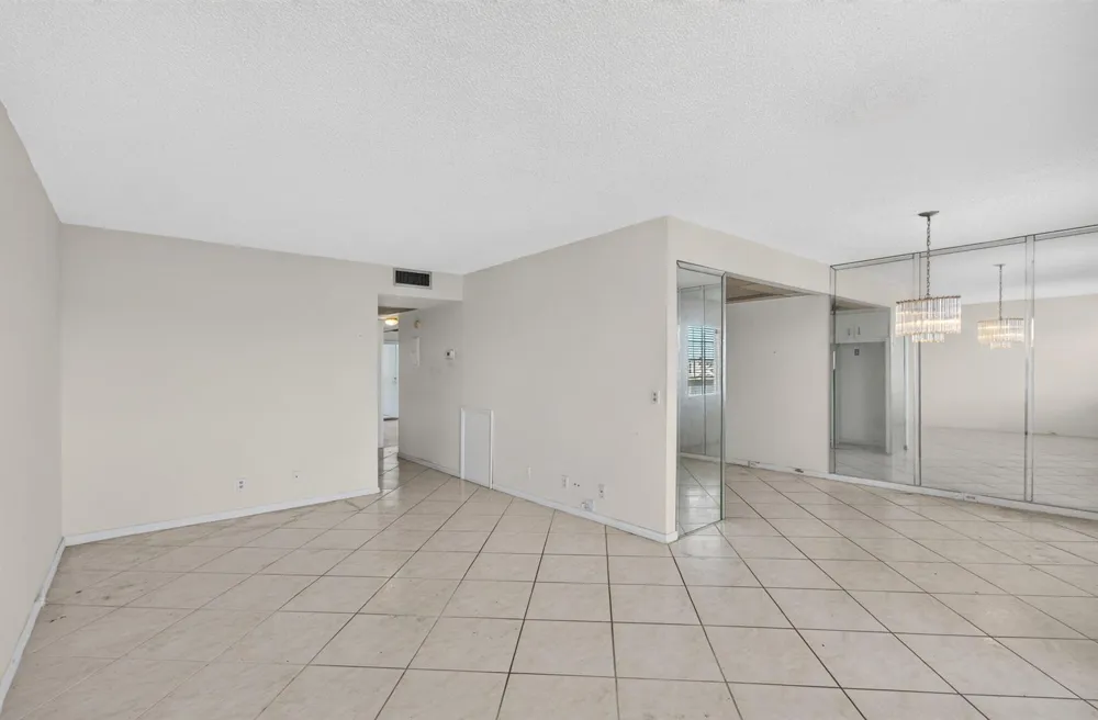 4044 WOLVERTON C Boca Raton, FL 33434
