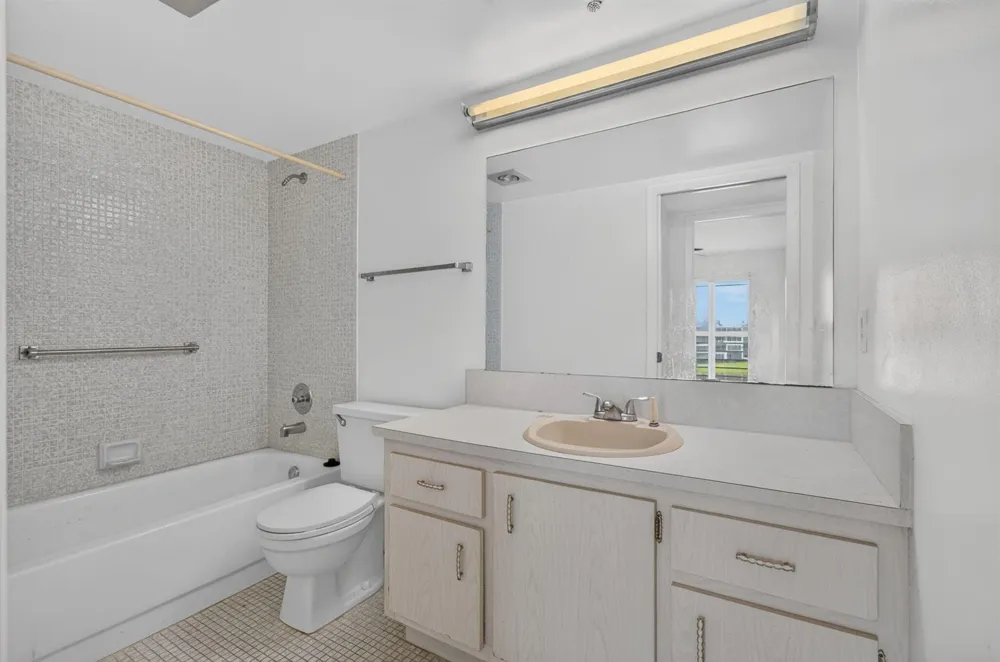 4044 WOLVERTON C Boca Raton, FL 33434