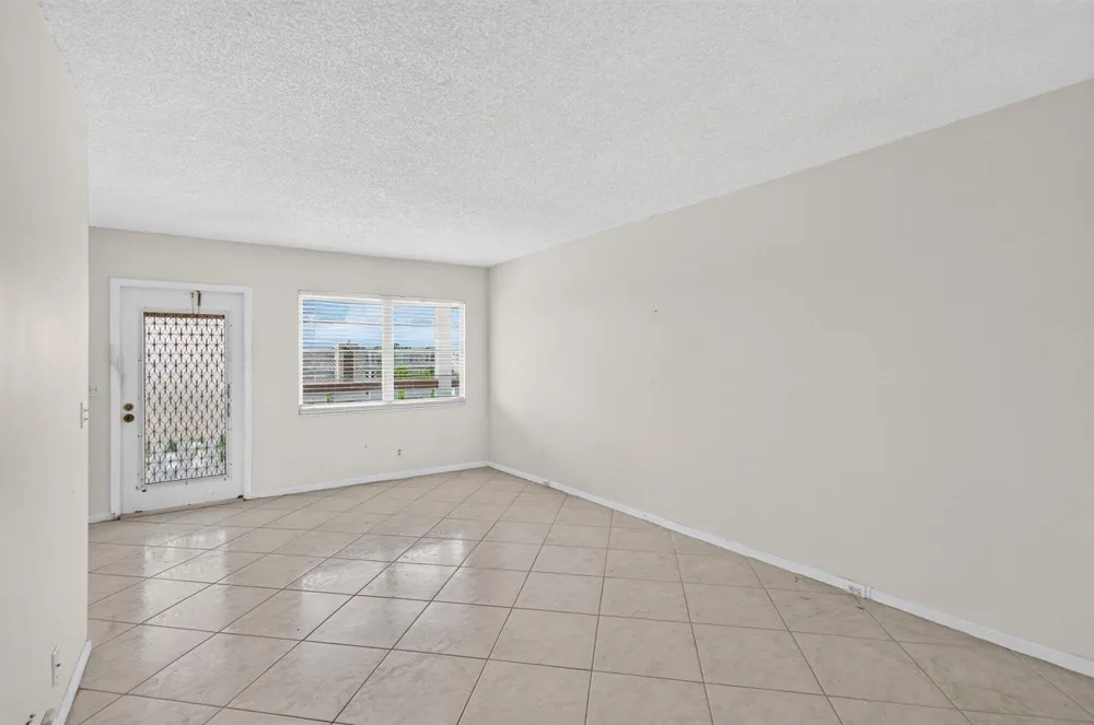 4044 WOLVERTON C Boca Raton, FL 33434