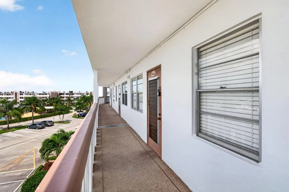 4044 WOLVERTON C Boca Raton, FL 33434
