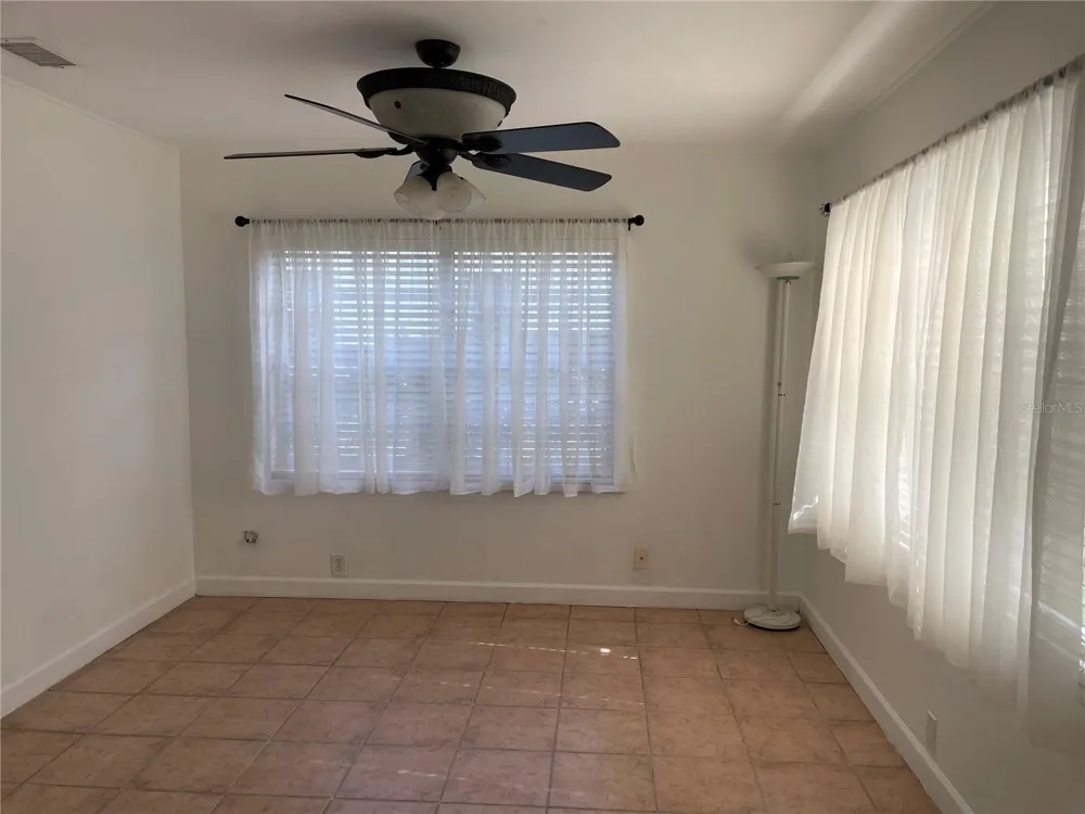 10206 24TH STREET Tampa, FL 33612