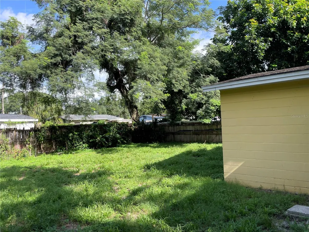 10206 24TH STREET Tampa, FL 33612