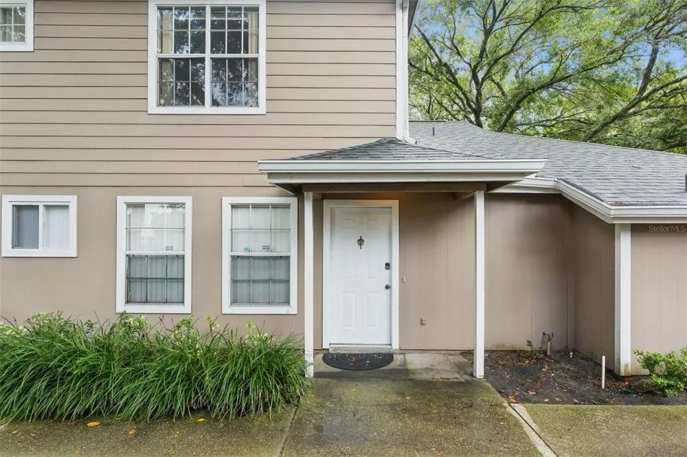 683 POST OAK CIRCLE #105 Altamonte Springs, FL 32701